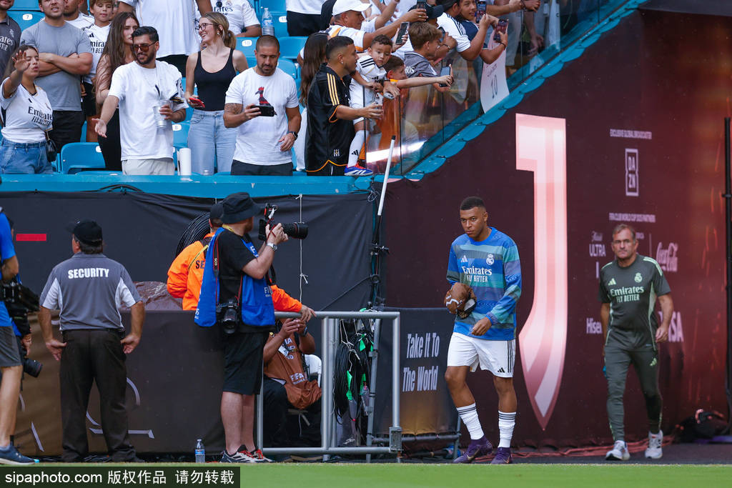 kaiyun官网中国-Faker焦点对战，姆巴佩与30激战TES分钟，领先优势明显胜负难料！-kaiyun官网中国